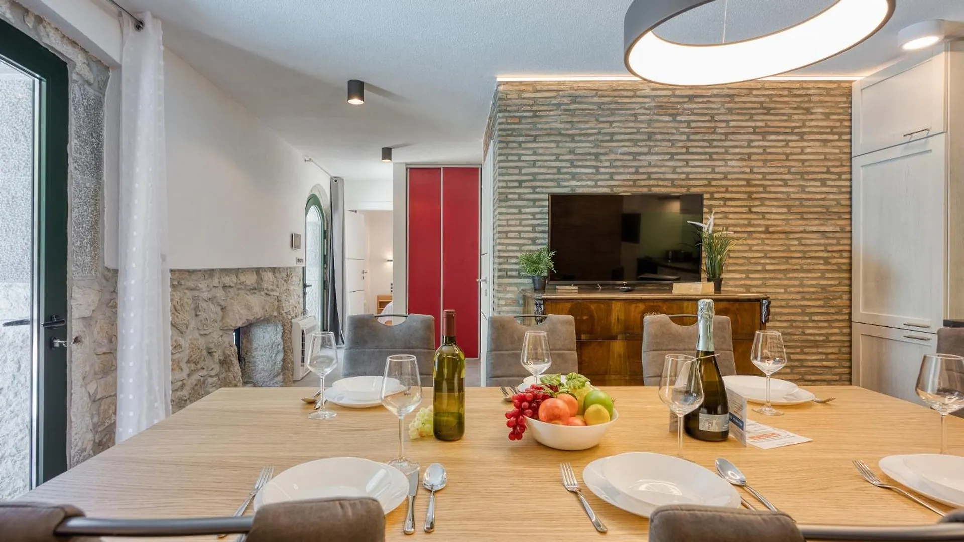 Villa Brgudac - Happy Rentals 公寓